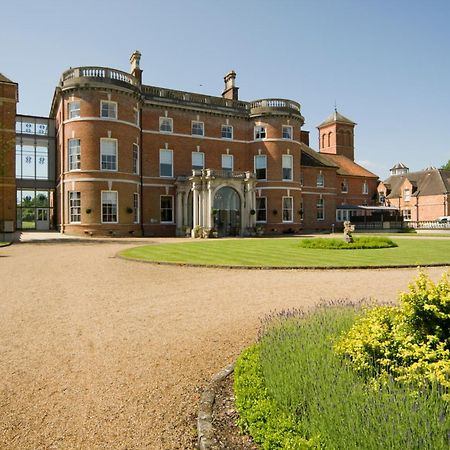 Oakley Hall Hotel Basingstoke Buitenkant foto