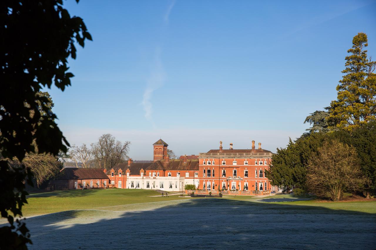Oakley Hall Hotel Basingstoke Buitenkant foto